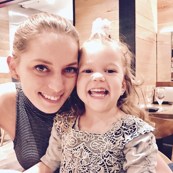 Meet you Posher, Oana! - Picture 2 of 4